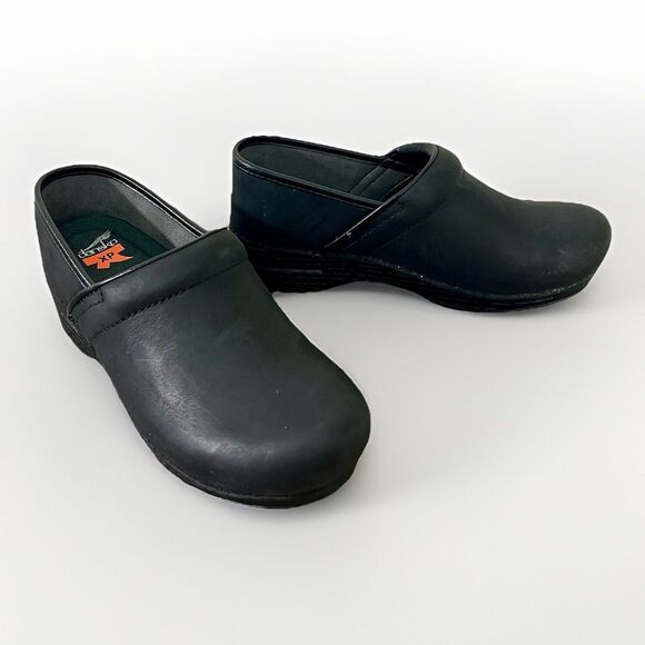 Dansko XP Clogs Black Leather Pro Work Shoe - Picture 1 of 12